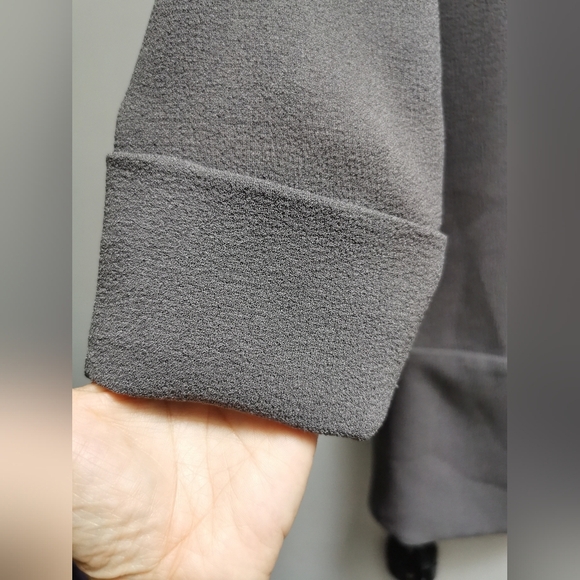 Aritzia Wlfred Chevier Gray Jacket  blazer Crepe open front 3/4 sleeve size 6 - Picture 6 of 8
